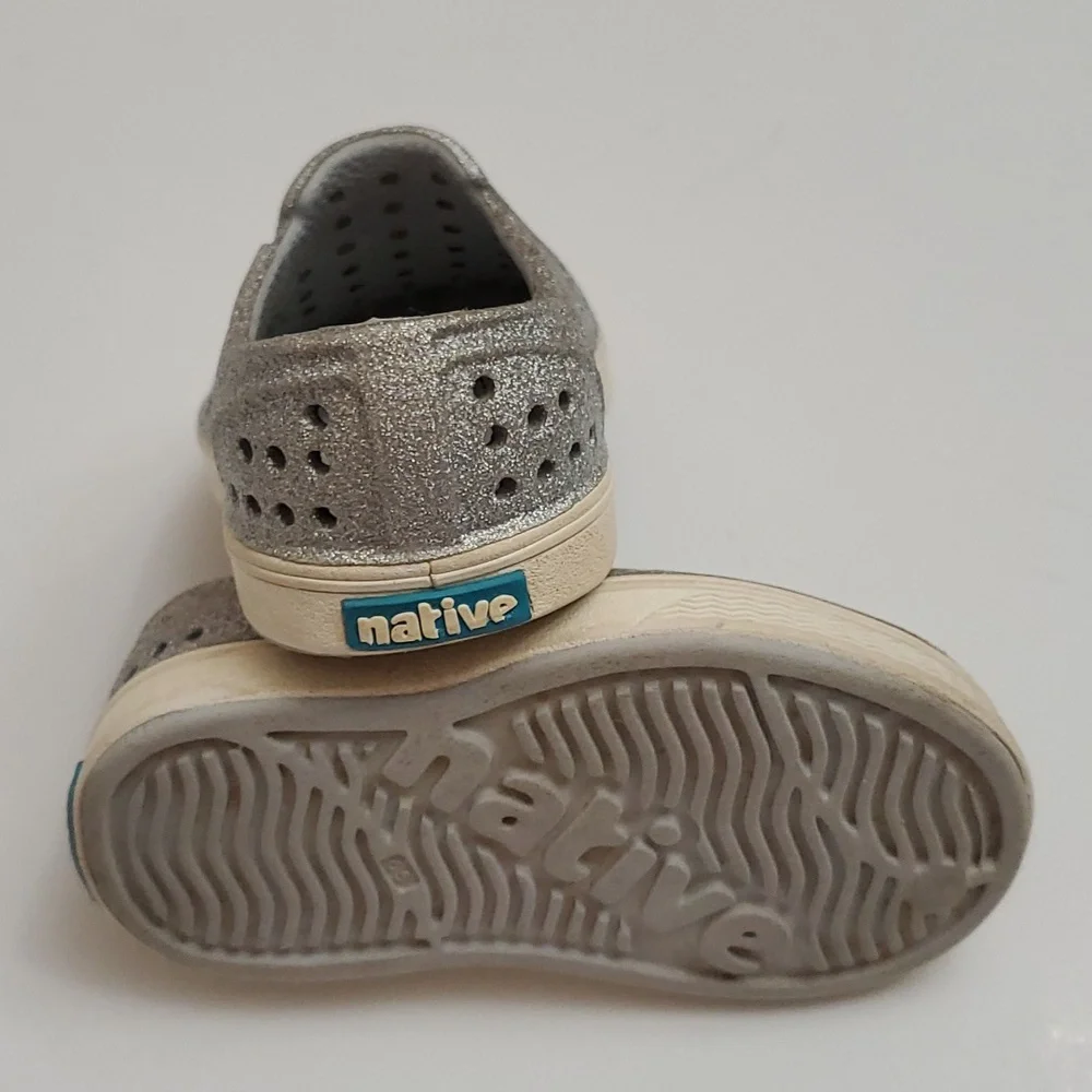 Native Jefferson Slip on Glitter Silver Shoes Sz.C5